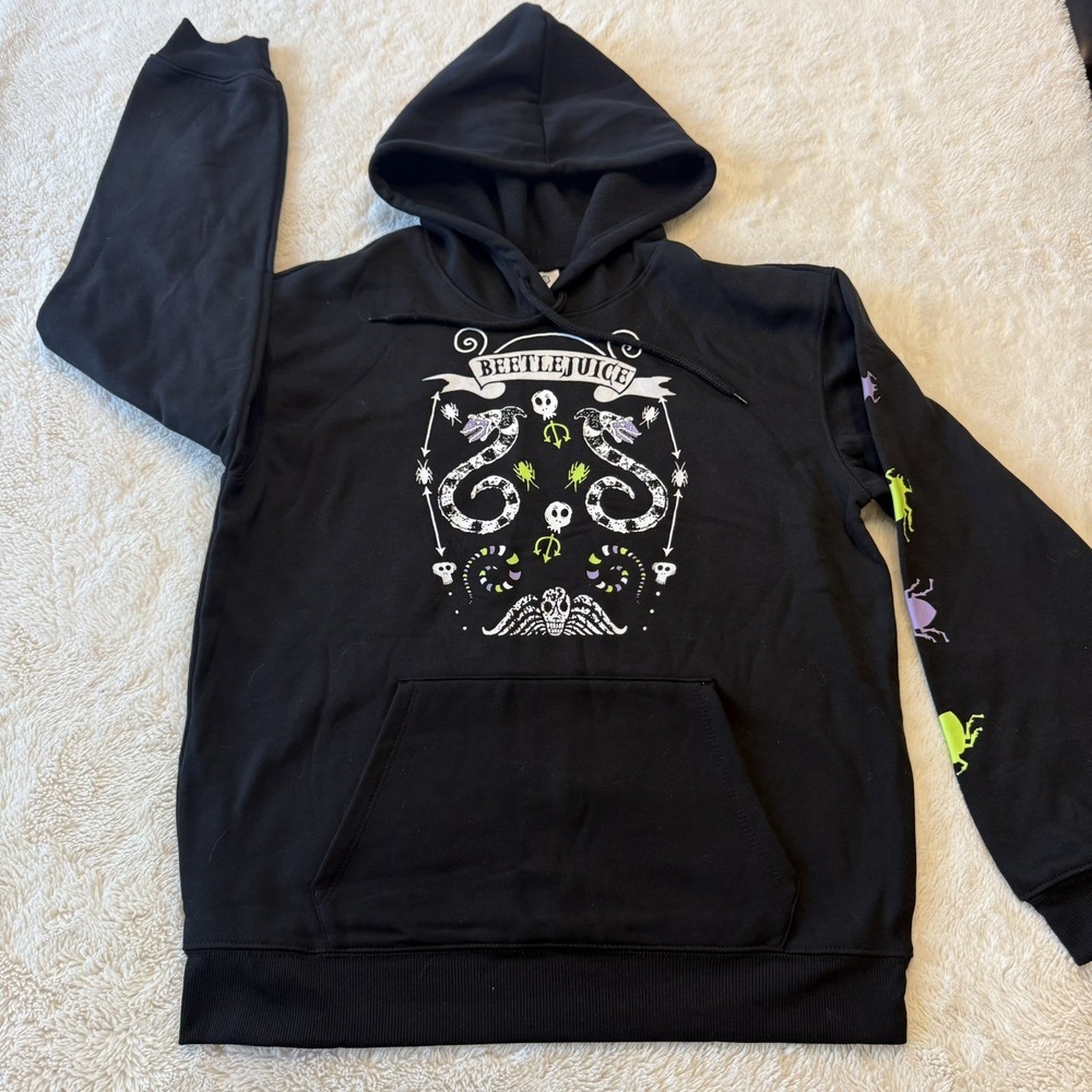 Women's Medium Beetlejuice Black Hoodie Pullover Sweatshirt Halloween